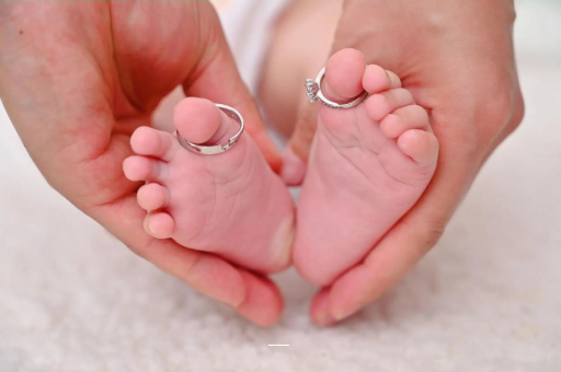 延安孕妇两个月肚子疼